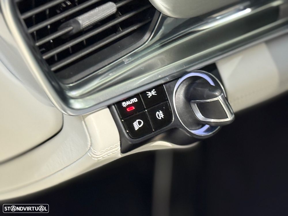 Porsche Panamera 4 E-Hybrid Executive - 26