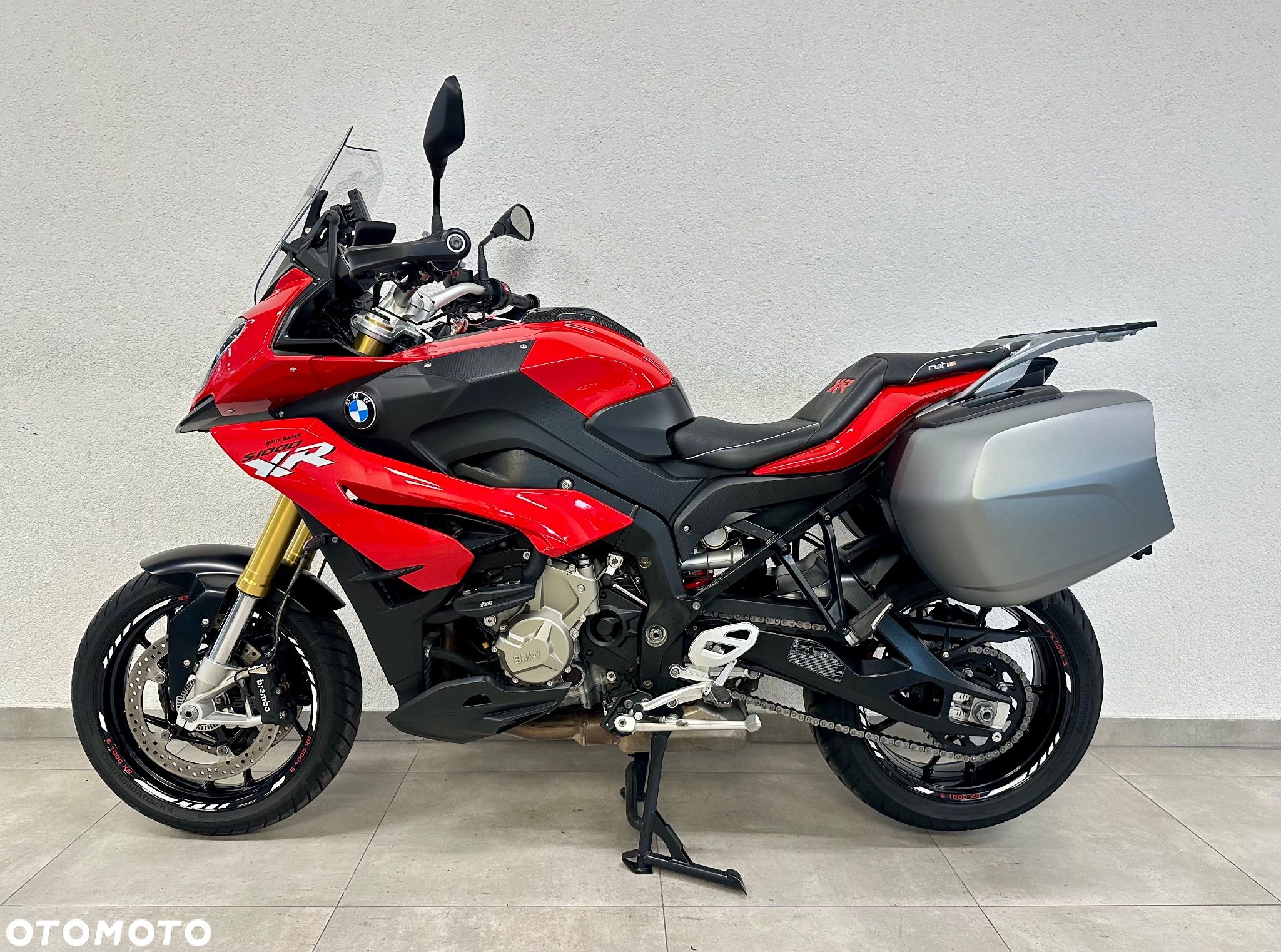 BMW XR - 1