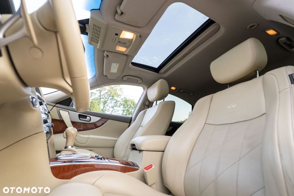 Infiniti Q70 3.0d S - 15