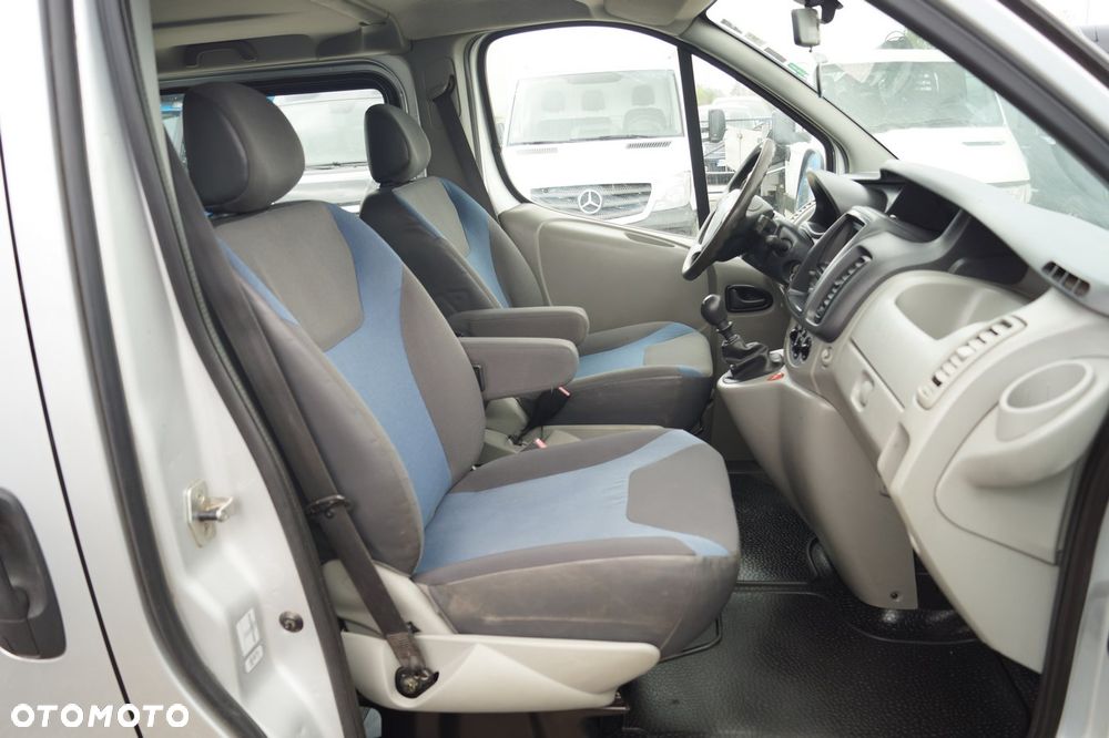 Renault Trafic - 19