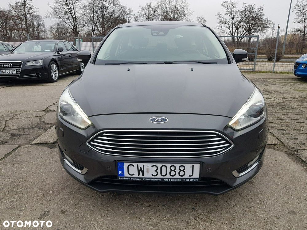 Ford Focus 1.5 EcoBoost STart-Stopp-System TITANIUM - 2