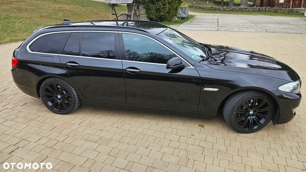 BMW Seria 5 525d xDrive Sport-Aut Modern Line - 5