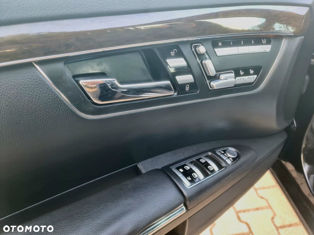 Mercedes-Benz Klasa S 350 BlueTEC L DPF 4Matic 7G-TRONIC - 25