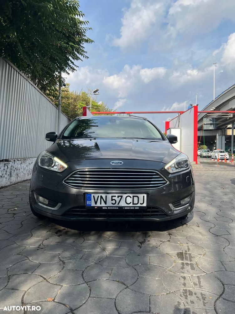 Ford Focus 1.5 TDCi Powershift Titanium - 3