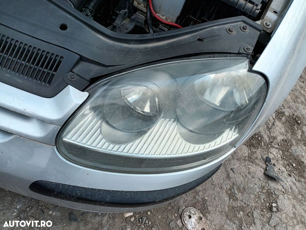 Dezmembrari  VW GOLF 5  2003  > 2009 1.4 FSI Benzina - 7