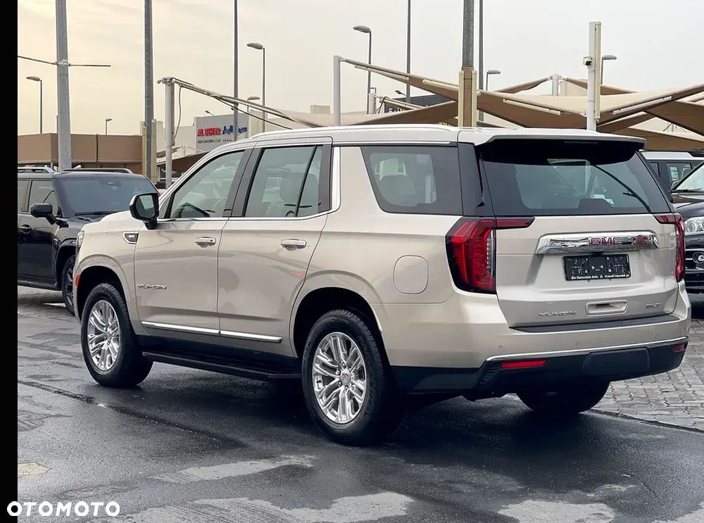 GMC Yukon - 3