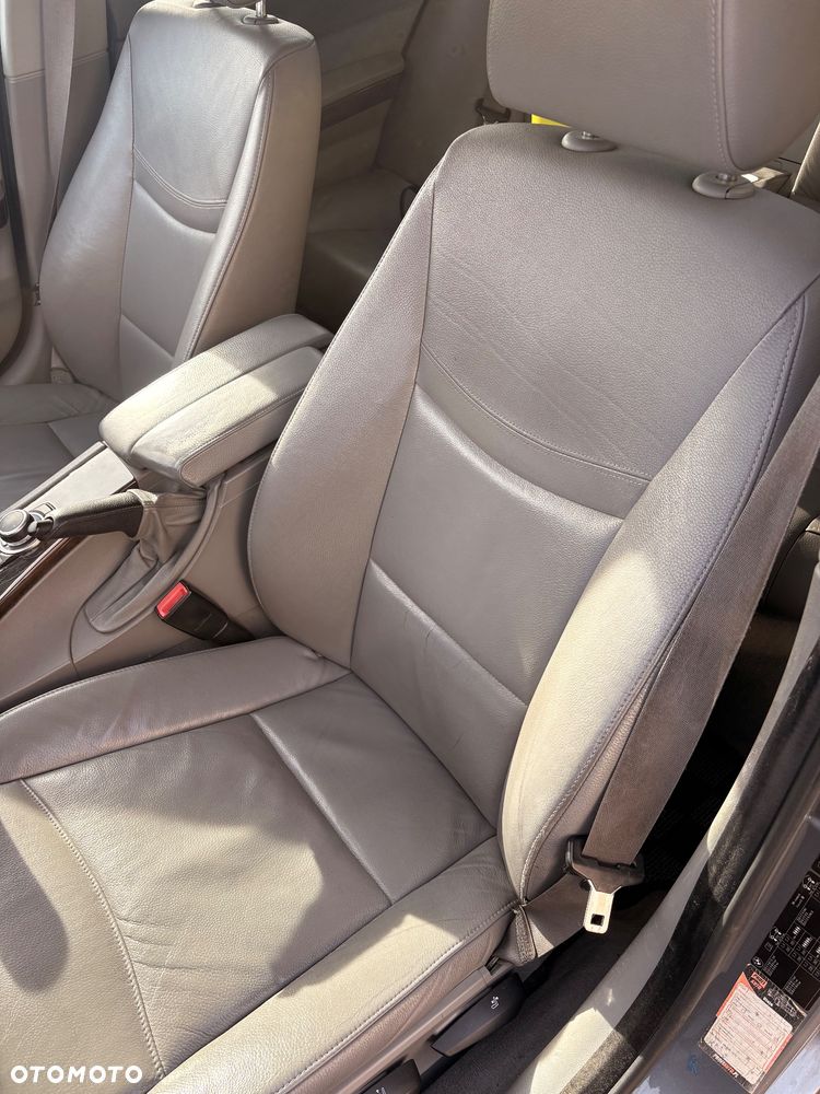 BMW Seria 3 325d - 8