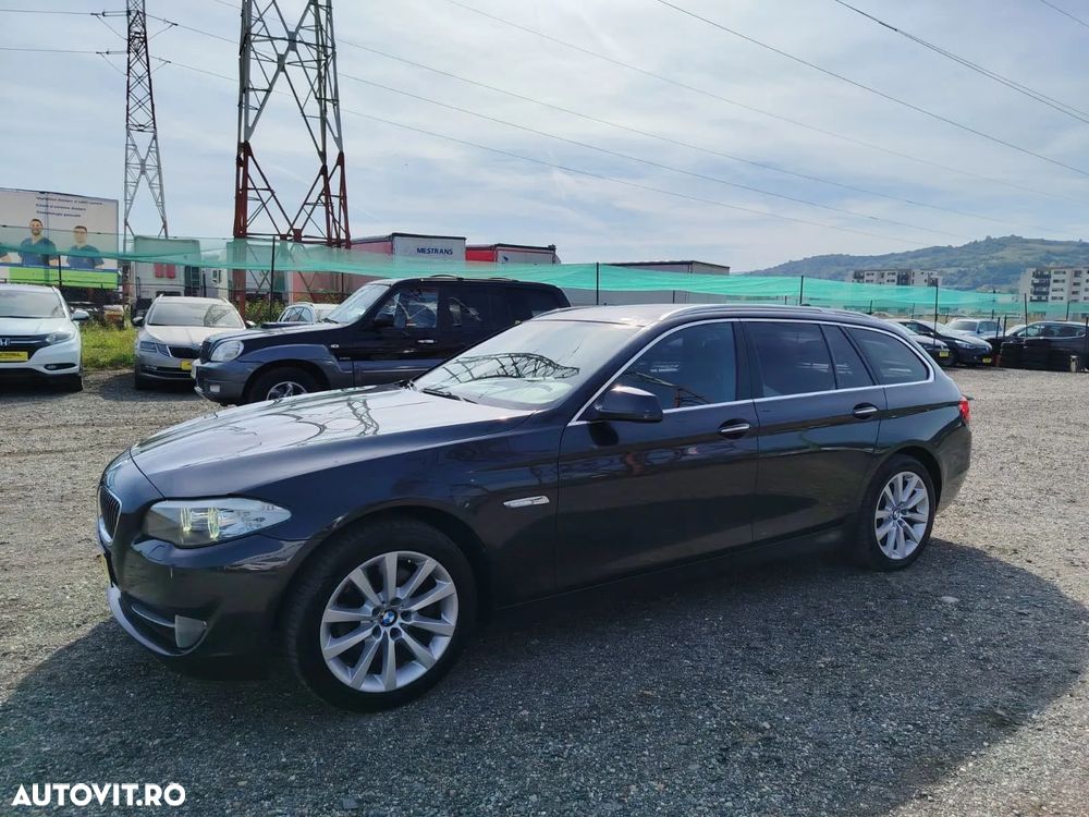 BMW Seria 5 520d Touring - 5