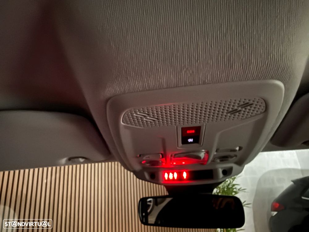Peugeot e-208 50 kWh Allure - 22