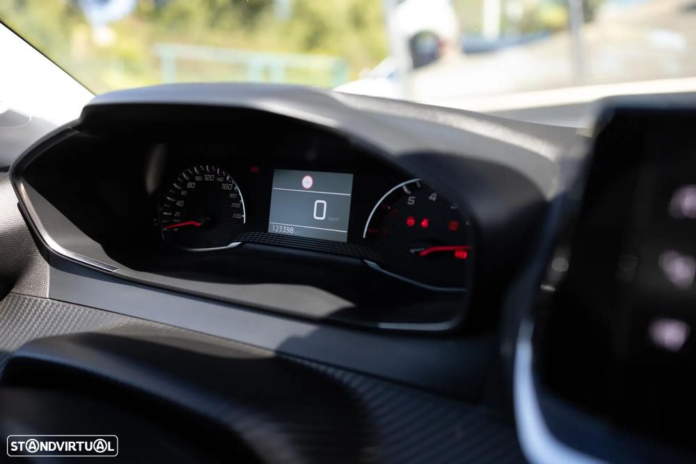 Peugeot 208 1.2 PureTech Active - 10