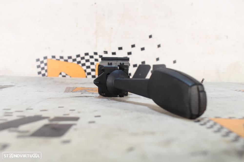 Manete Das Luzes / Piscas Bmw 3 (E90)  01108160 / E81 E82 E87 E88 E90 - 2