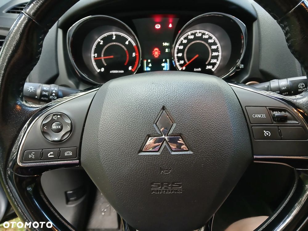 Mitsubishi ASX 1.6 DI-D 2WD Plus - 14