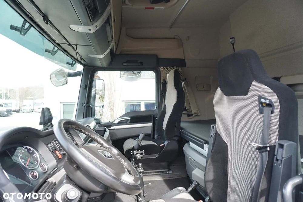 MAN TGX 35.580 8x4-4 / rama 830 cm / oś skrętna / 260 tys. km - 16