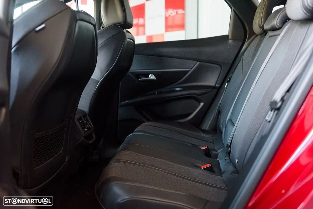 Peugeot 3008 1.5 BlueHDi GT EAT8 - 37