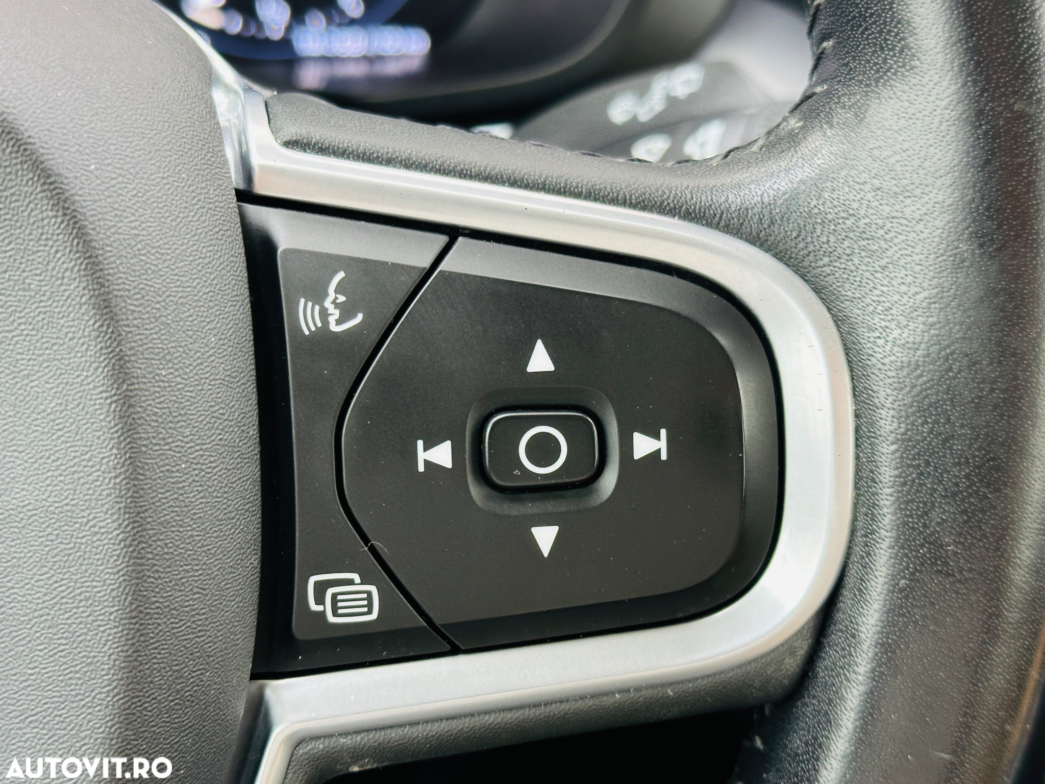 Volvo XC 60 - 32