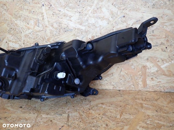 TOYOTA YARIS IV FULL LED 20- reflektor prawy lampa prawa - 10