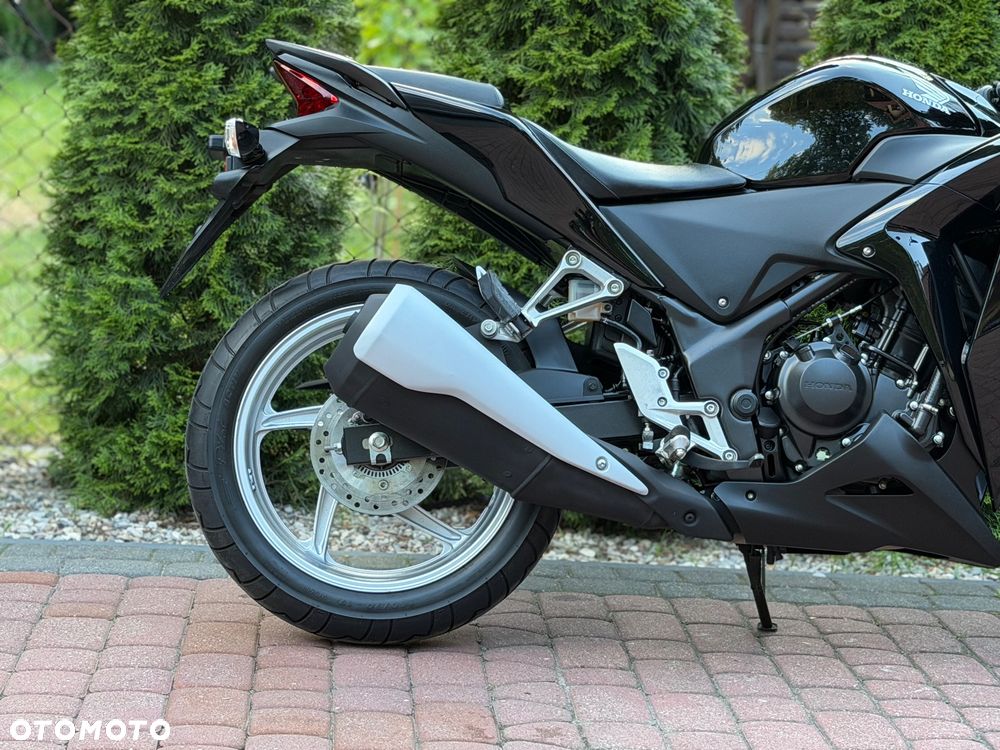 Honda CBR - 9
