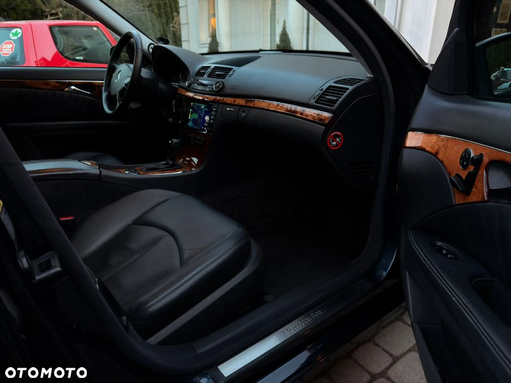Mercedes-Benz Klasa E 320 CDI Elegance - 25