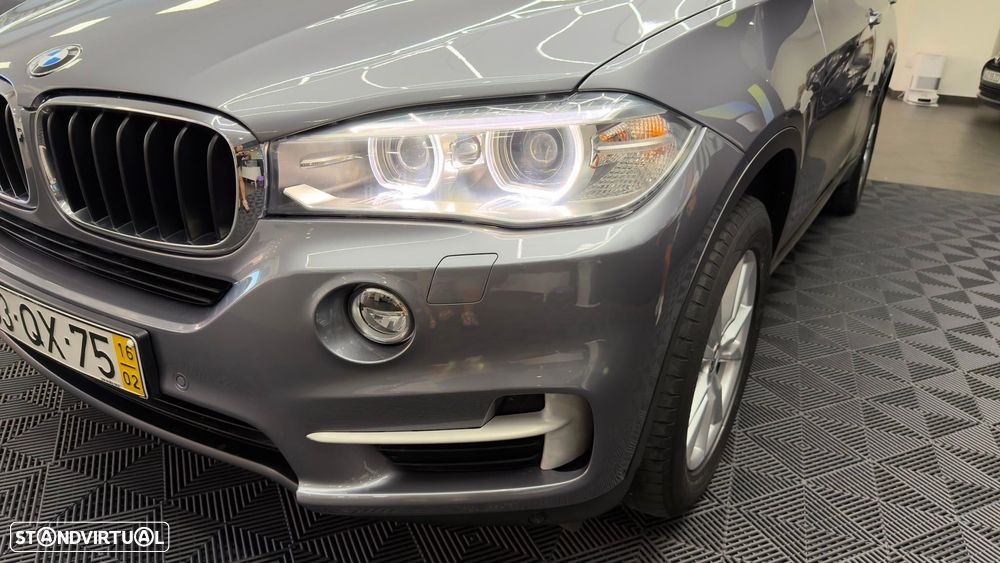 BMW X5 25 d sDrive Comfort 7L - 9