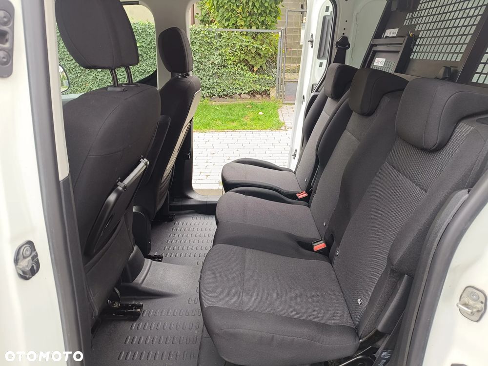 Toyota Proace City - 24