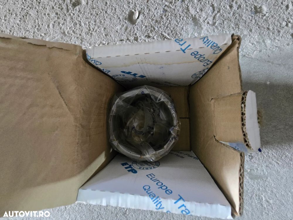 Piese Originale Komatsu: Bucse si Bolturi Noi - Lista Coduri si Preturi - 11