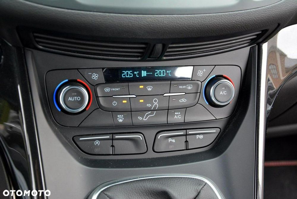 Ford Kuga 1.5 EcoBoost 2x4 ST-Line - 31