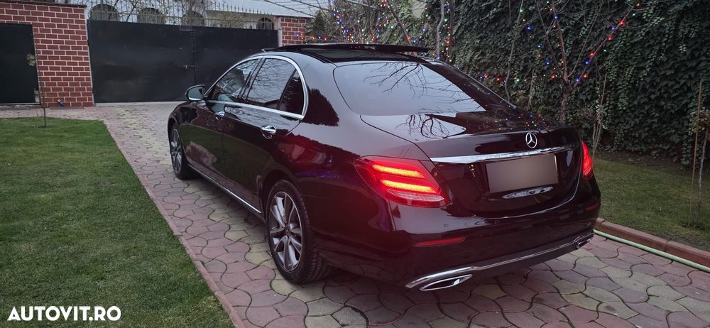 Mercedes-Benz E 220 d 9G-TRONIC AMG Line - 30