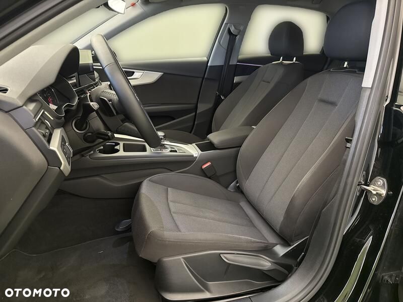 Audi A4 Limousine 35 TFSI mHEV Advanced S tronic - 11