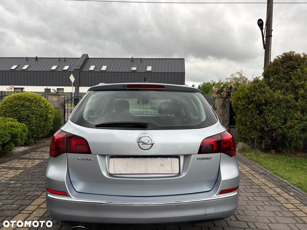 Opel Astra 1.4 Turbo Cosmo - 6