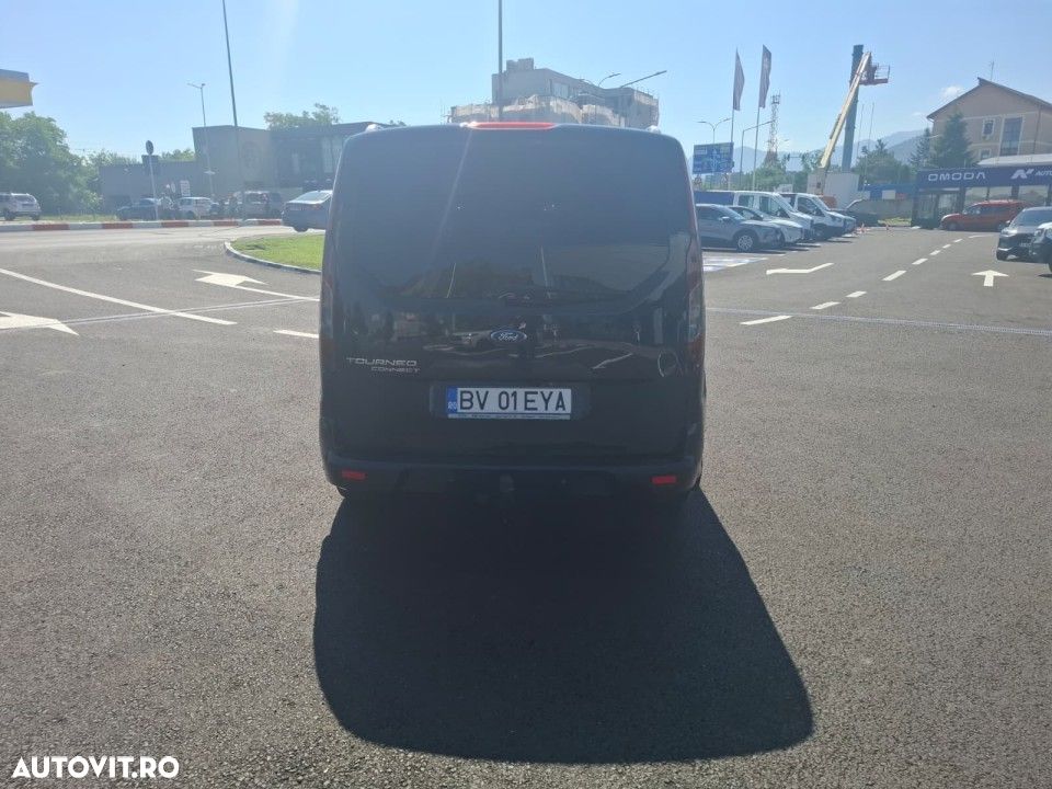 Ford Tourneo Connect - 6