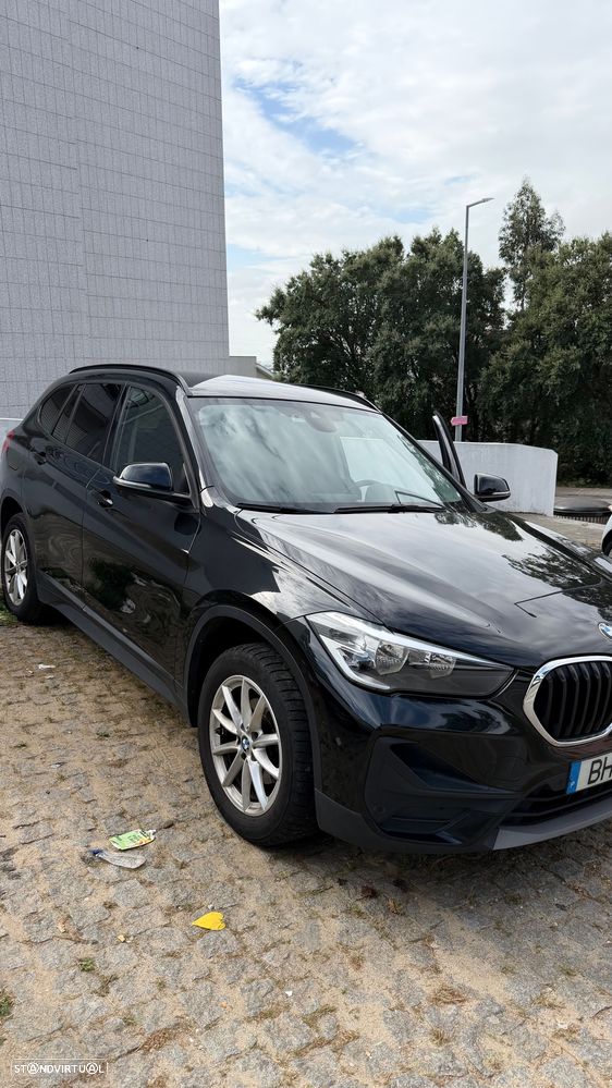 BMW X1 16 d sDrive foto 2