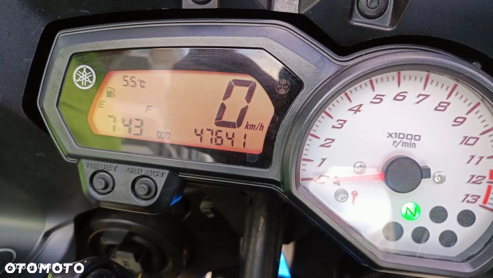 Yamaha FZ8 - 2