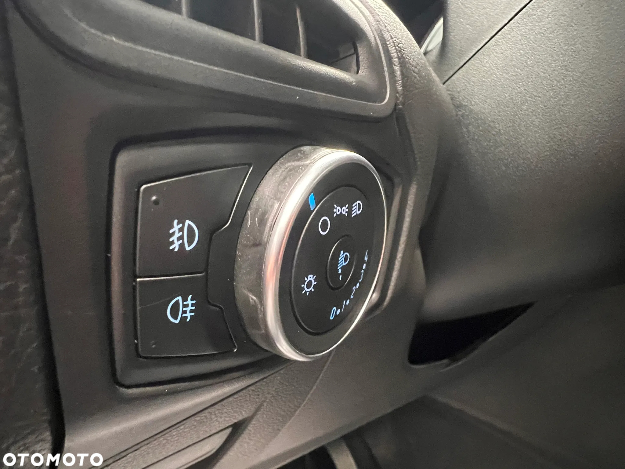 Ford Focus 1.0 EcoBoost Trend - 17