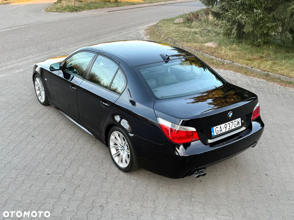 BMW Seria 5 525i - 4