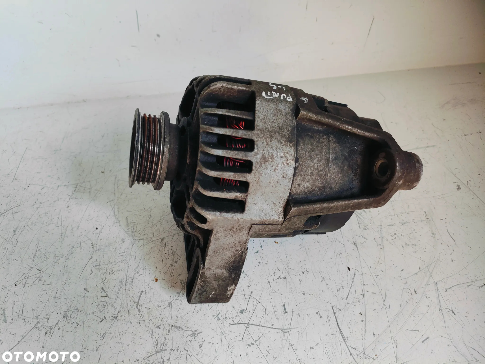 FIAT Grande punto 05- 1.4 Alternator 51859042 70A - 6