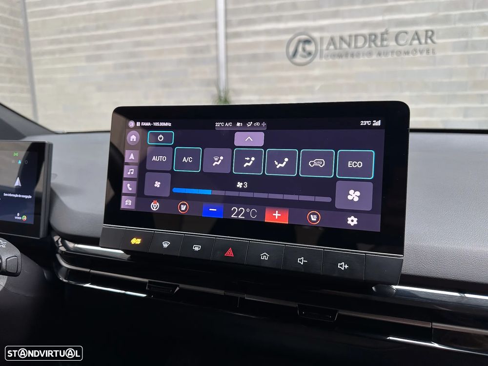 MG MG4 77 kWh Extended Range Luxury - 22