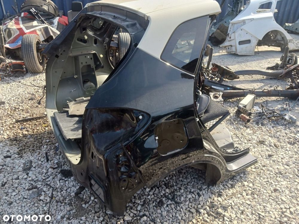 ĆWIARTKA BŁOTNIK PRAWY TYŁ RENAULT CAPTUR 2015 ROK - 1