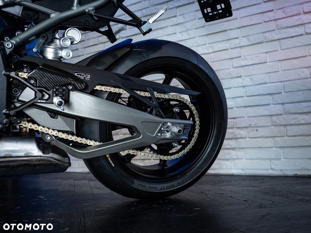 BMW S - 16