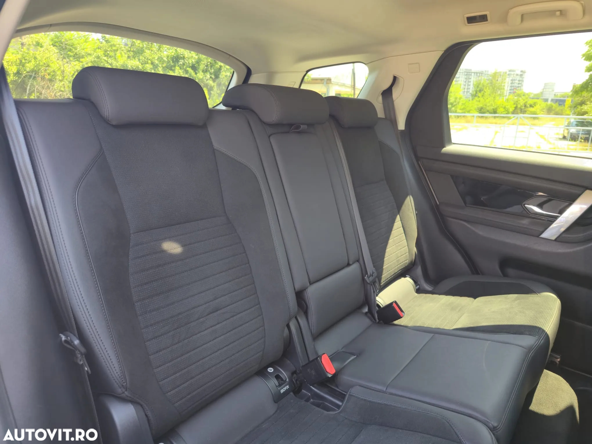 Land Rover Discovery Sport 2.0 D165 MHEV SE - 7