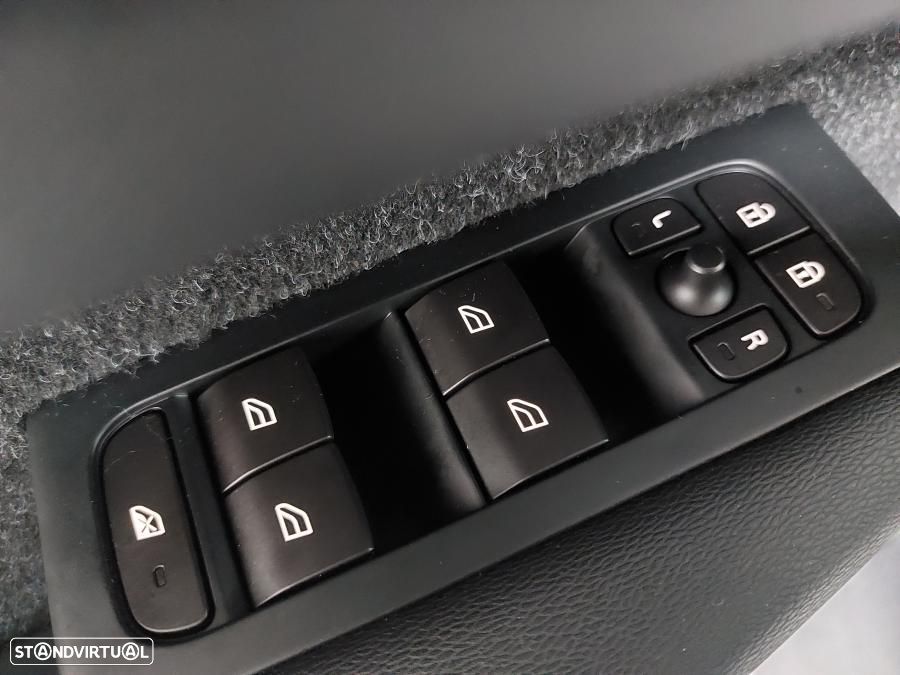 Volvo XC 40 2.0 D3 Momentum - 14