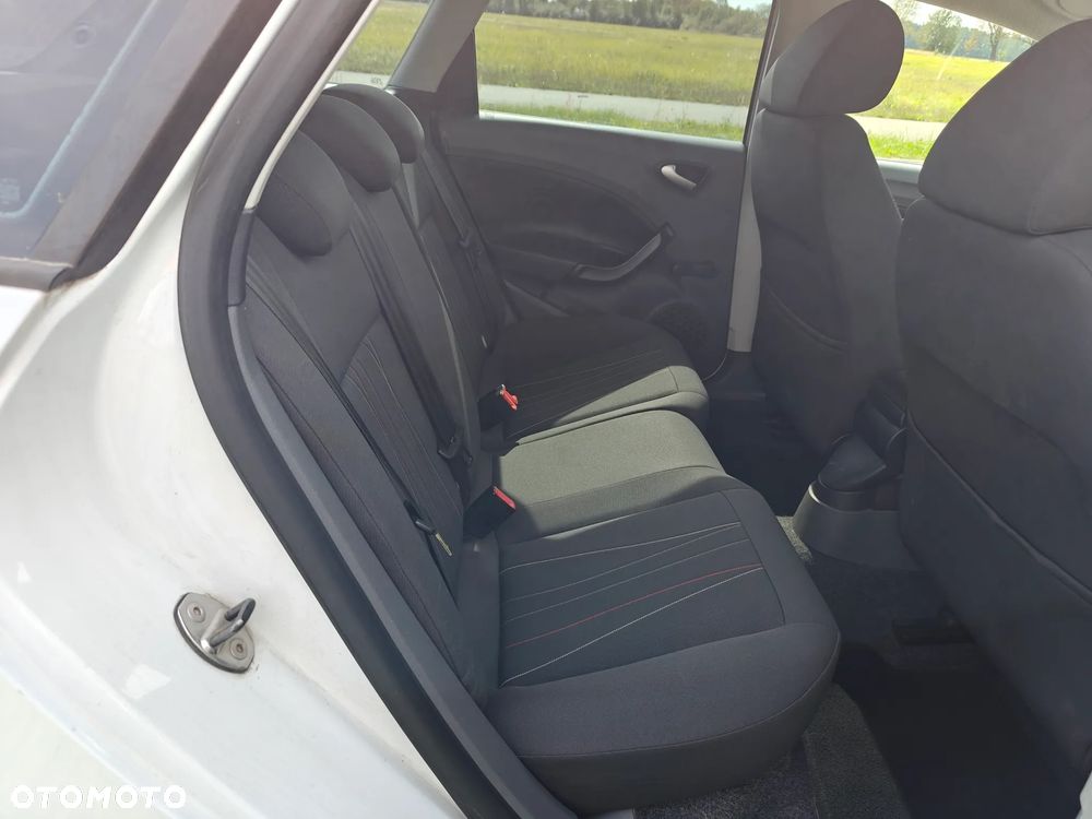 Seat Ibiza ST 1.4 16V Style - 23