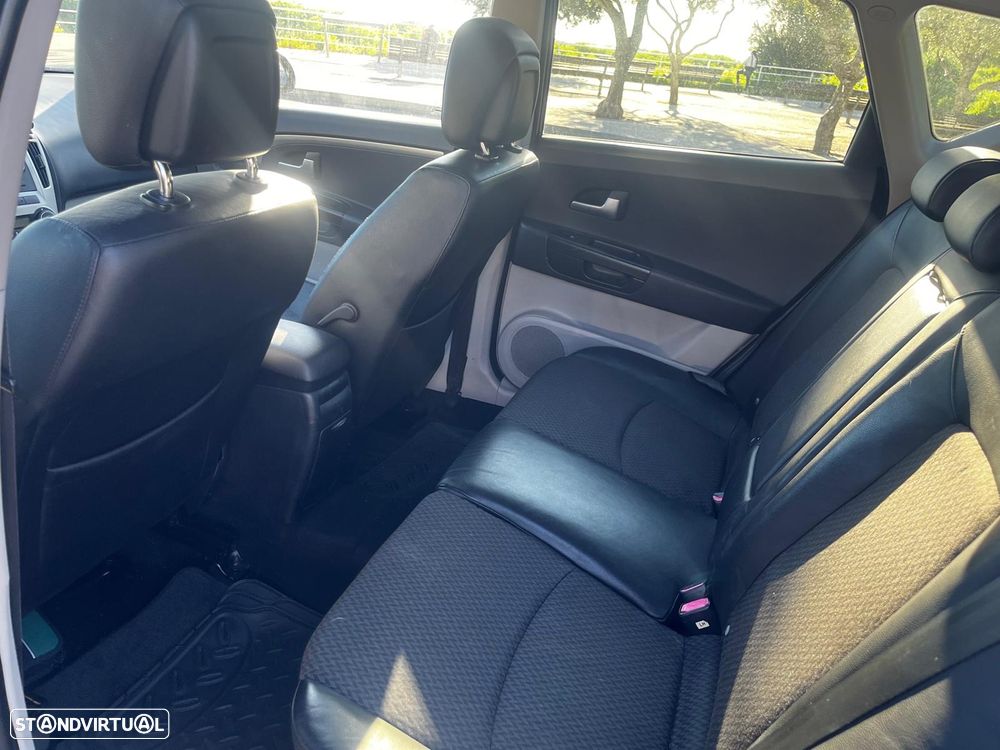 Kia Ceed SW 1.6 CRDi EX - 7