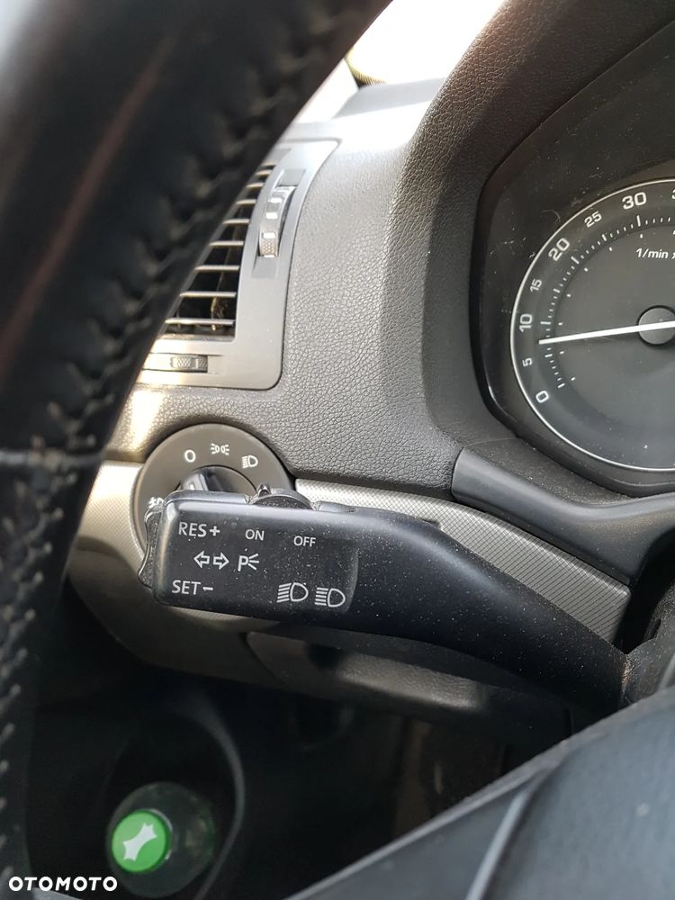Skoda Octavia ver-2-0-fsi-automatik-elegance - 9