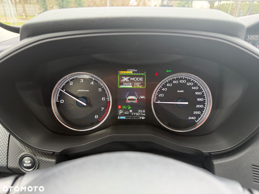 Subaru Forester 2.0i-L Platinum (EyeSight) Lineartronic - 38