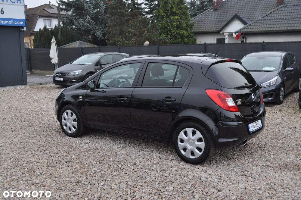 Opel Corsa 1.4 16V - 9