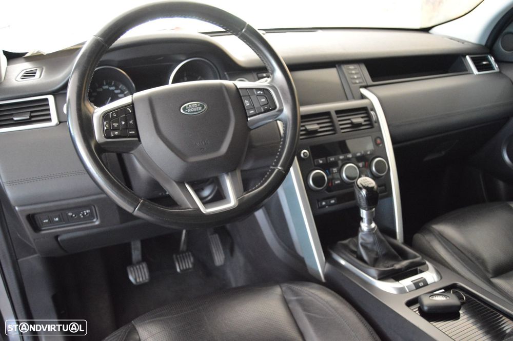 Land Rover Discovery - 26