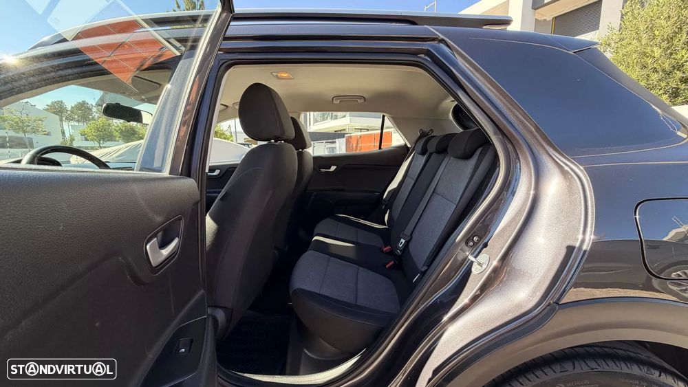 Kia Stonic 1.0 T-GDI OPF Mild Hybrid Nightline Edition — fotografia 9