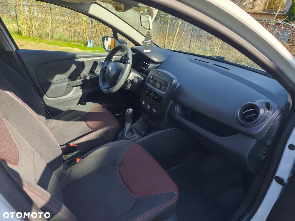 Renault Clio 1.2 16V Life - 4