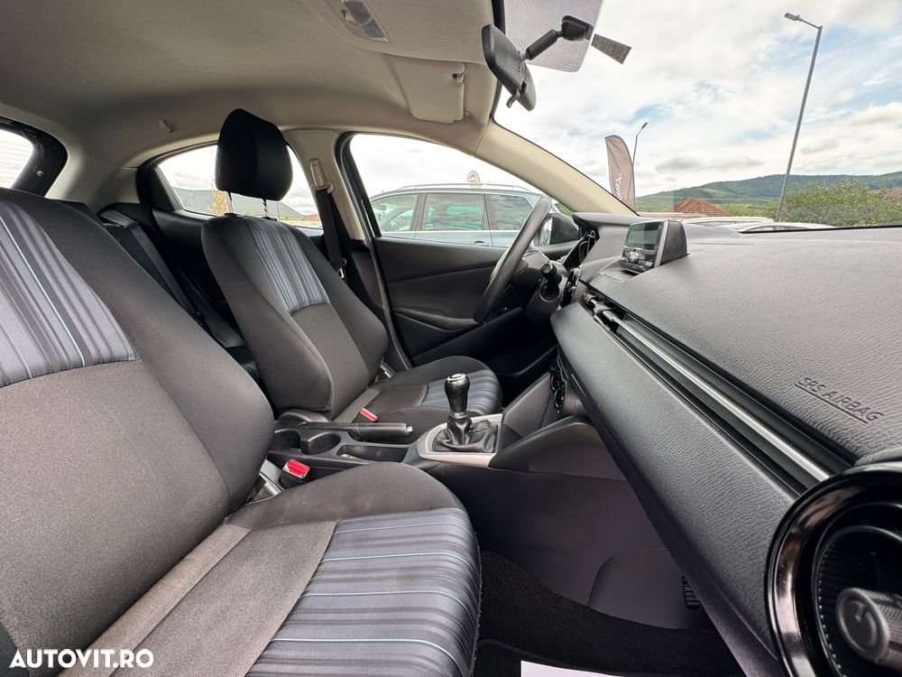 Mazda 2 - 13