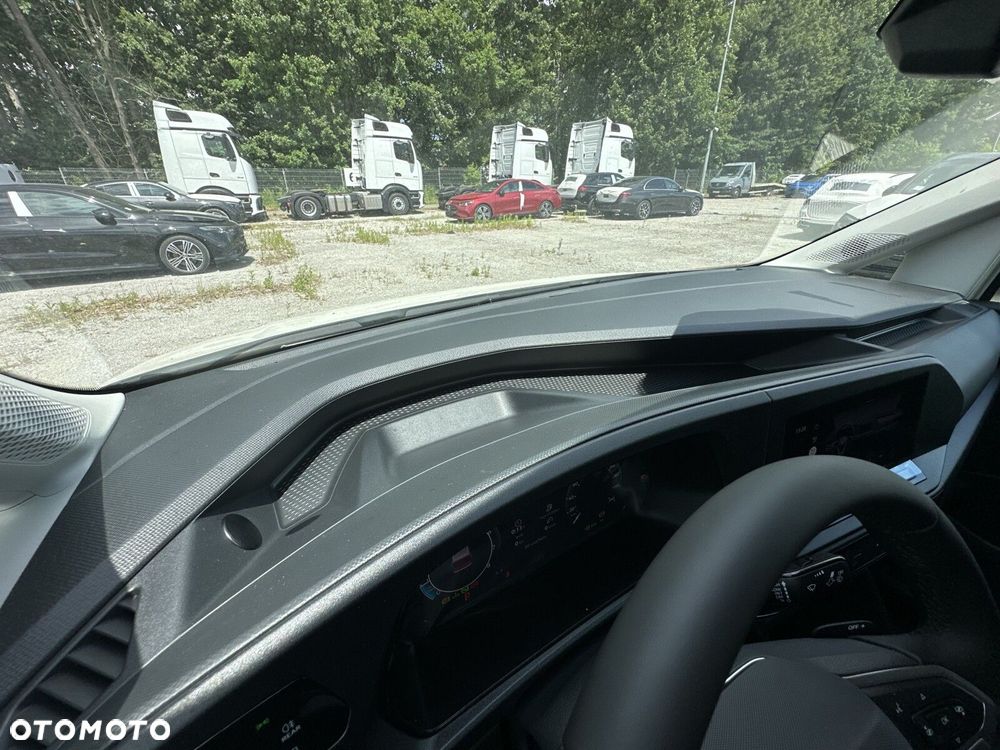 Volkswagen Caddy - 27